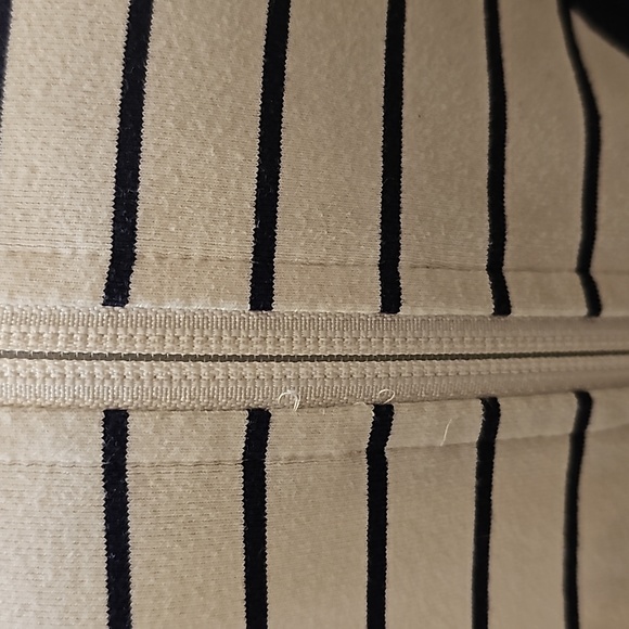 Lululemon In Stride jacket - Picture 4 of 4